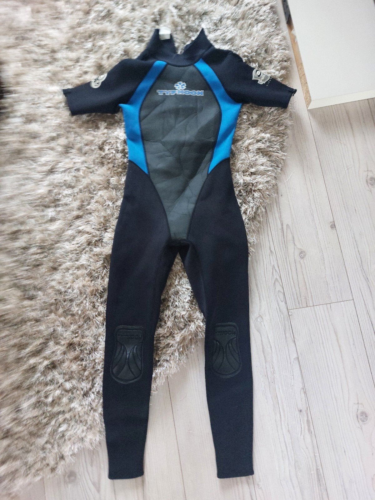 Neopreen wetsuit maat S (10-14 jaar), Watersport en Boten, Wetsuit, Typhoon, Gebruikt, Kind