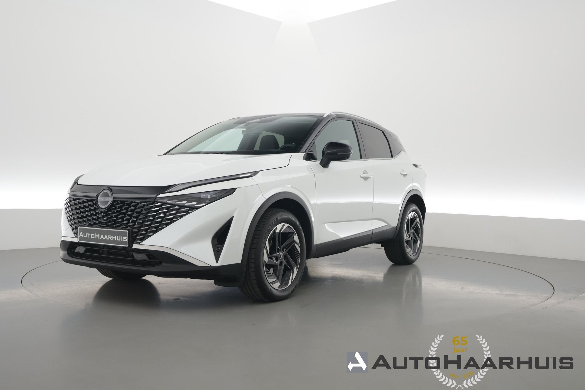 Nissan QASHQAI 1.3 MHEV Xtronic N-Connecta | Rijklaar! | Dig, Auto's, Nissan, 12 maanden, Zwart, 4 cilinders, Leder en Stof