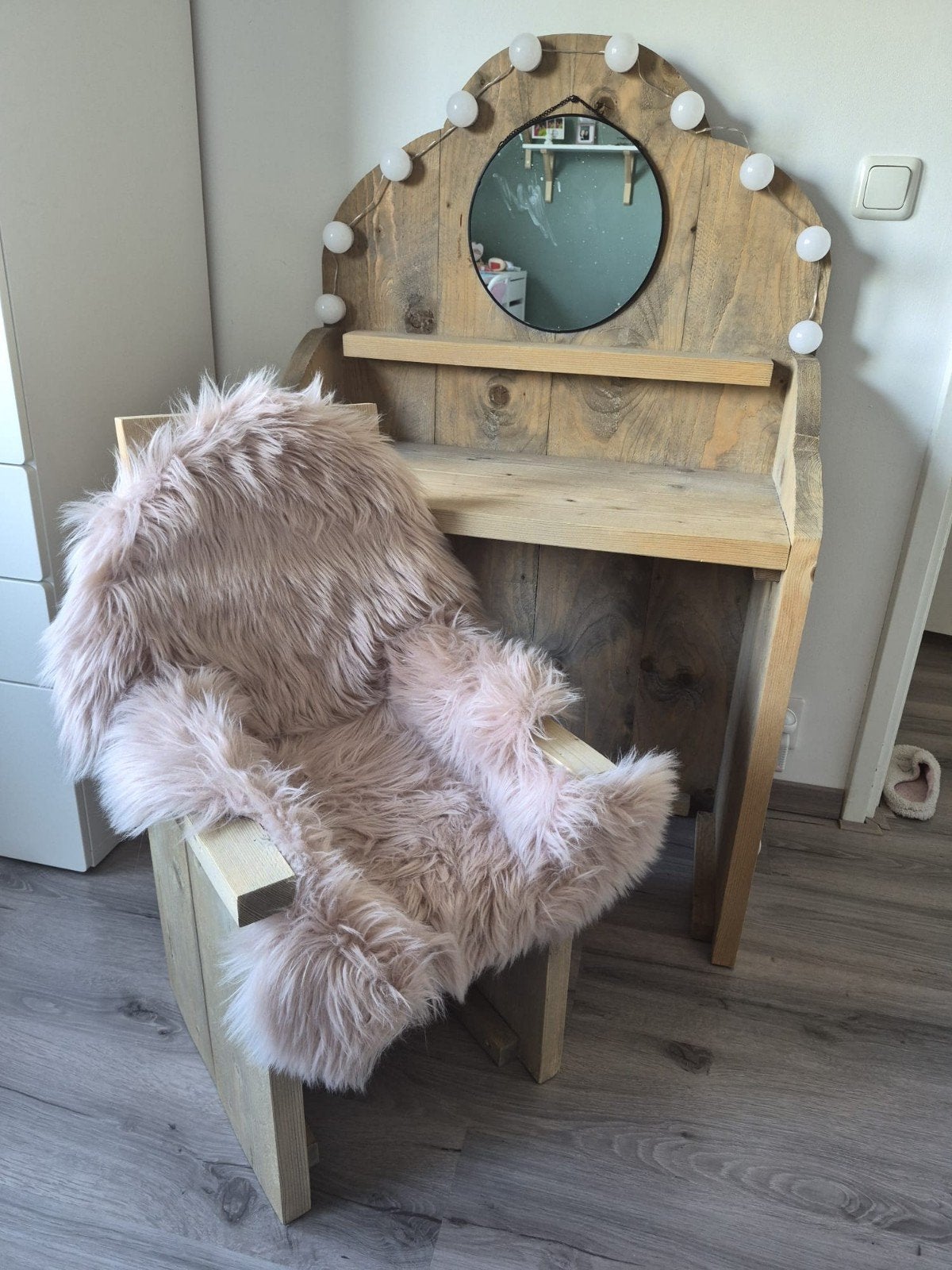 kinder make-up tafel + stoel, steigerhout, Ophalen, Gebruikt