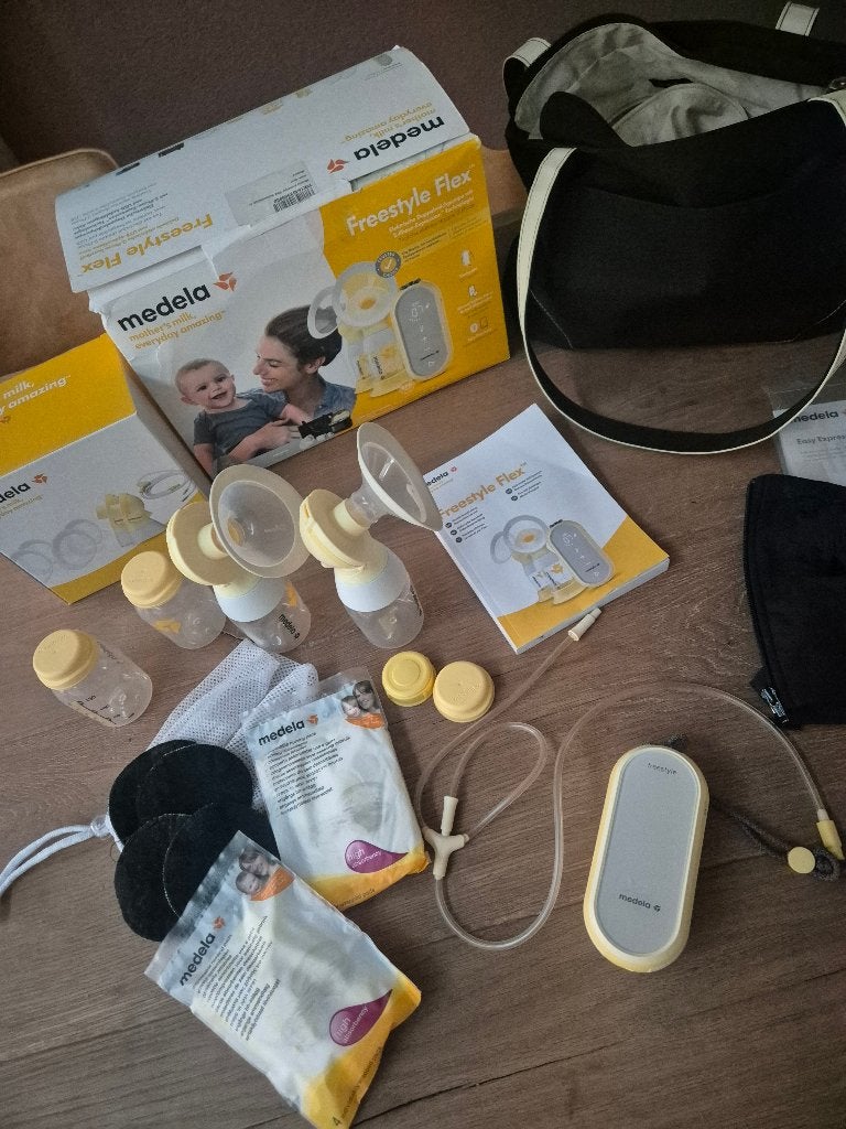 Medela dubbele borstkolf, Gebruikt, Medela, Borstkolf, Ophalen of Verzenden