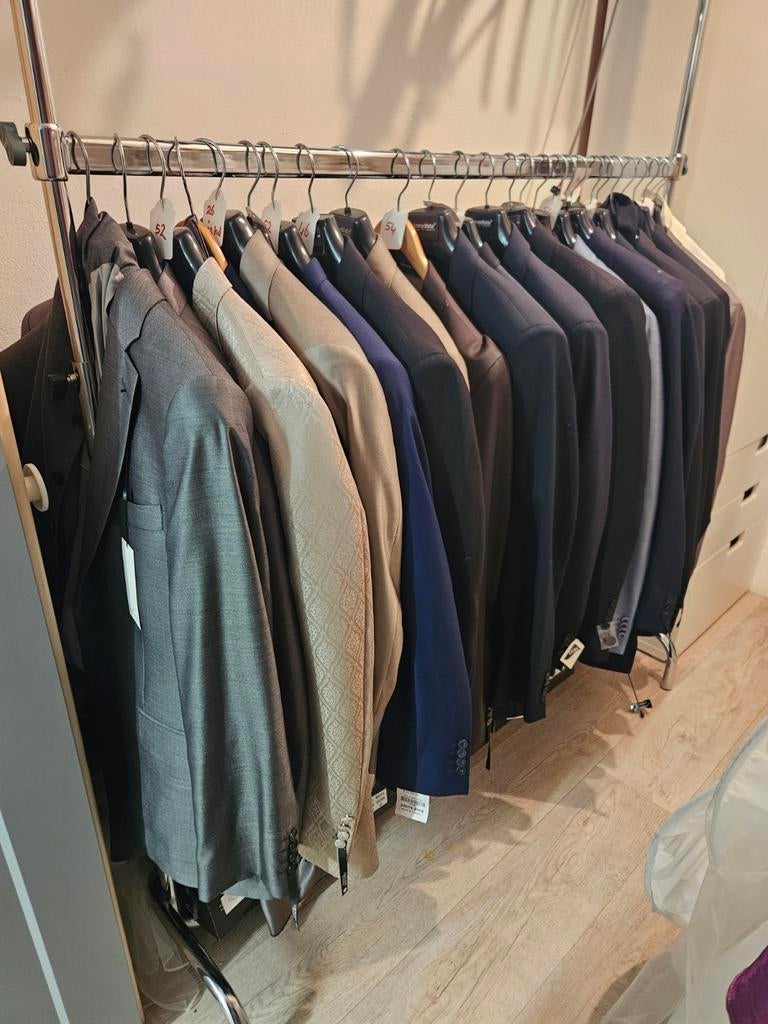 Partij van 25 luxe herenpakken /bruidegomspakken/trouwpakken, Kleding | Heren, Ophalen, Nieuw