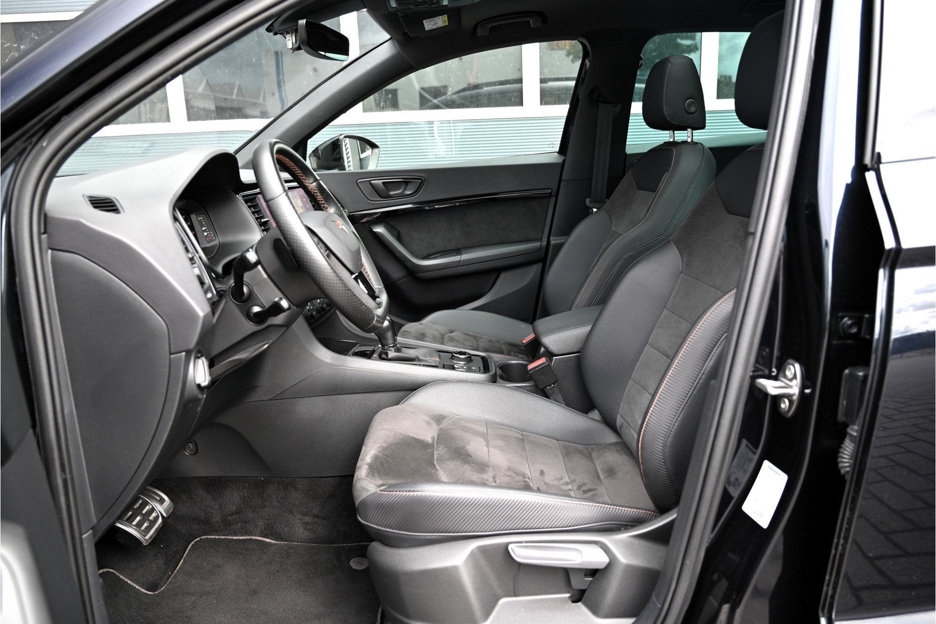 CUPRA Ateca 2.0 TSI 4DRIVE 300 PK / PANO / BEATS / LED / 360, Auto's, Automaat, Gebruikt, Euro 6, 4 cilinders