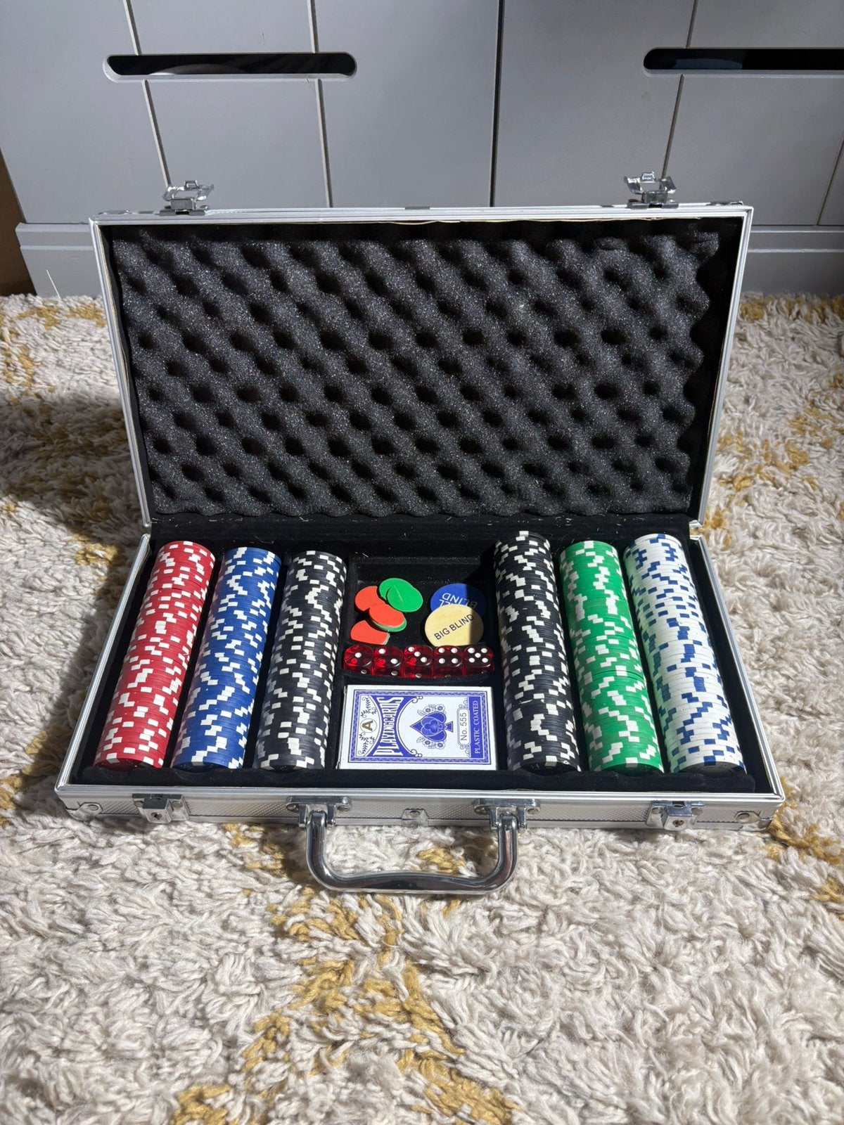 Pokerset, Hobby en Vrije tijd, Gezelschapsspellen | Kaartspellen, Vijf spelers of meer, Ophalen of Verzenden, Zo goed als nieuw