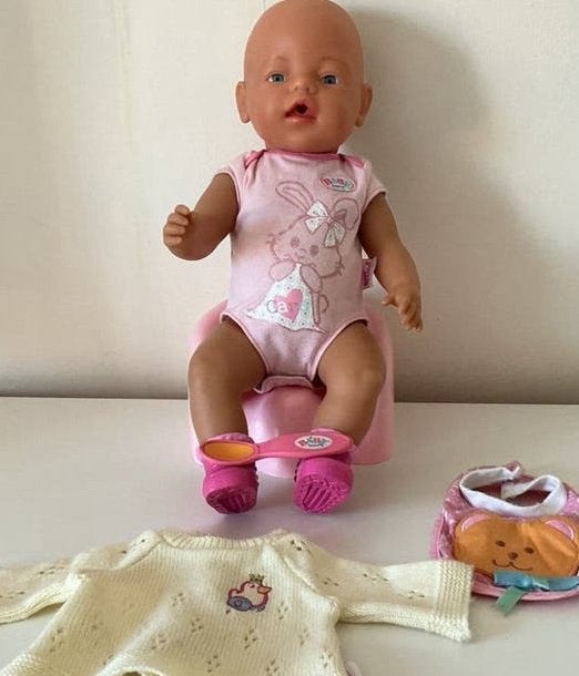 Baby Born pop 👶🏼 met hèèl vèèl accessoires, kleertjes!, Ophalen of Verzenden, Gebruikt, Babypop