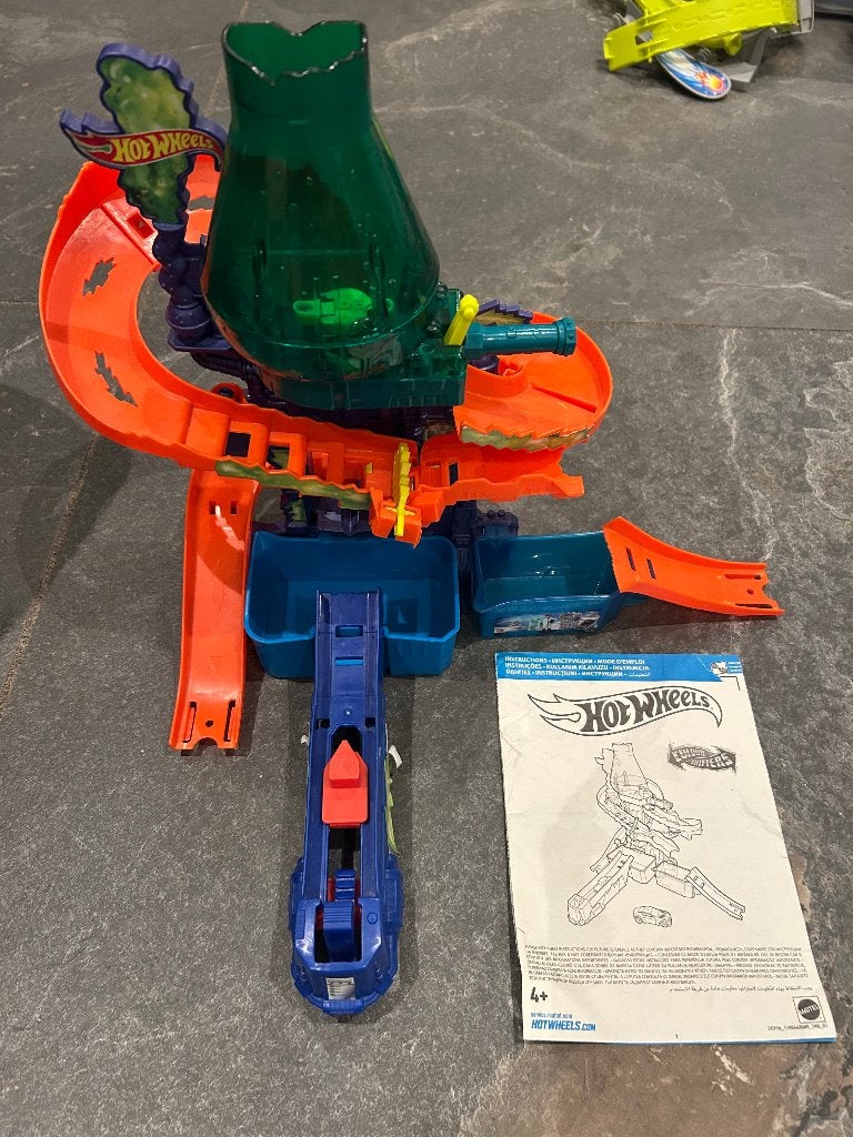 Hotwheels Color Shifters Splash Sience Lab, Ophalen, Zelf te bouwen, Racebaan, Gebruikt