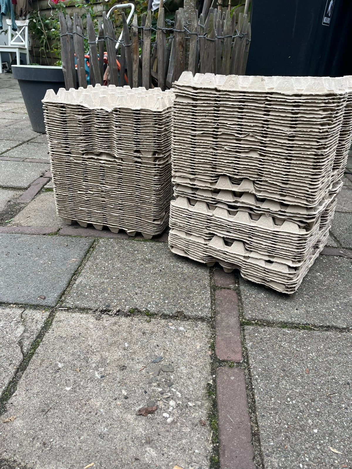 Papieren eiertrays, Ophalen of Verzenden, Gebruikt