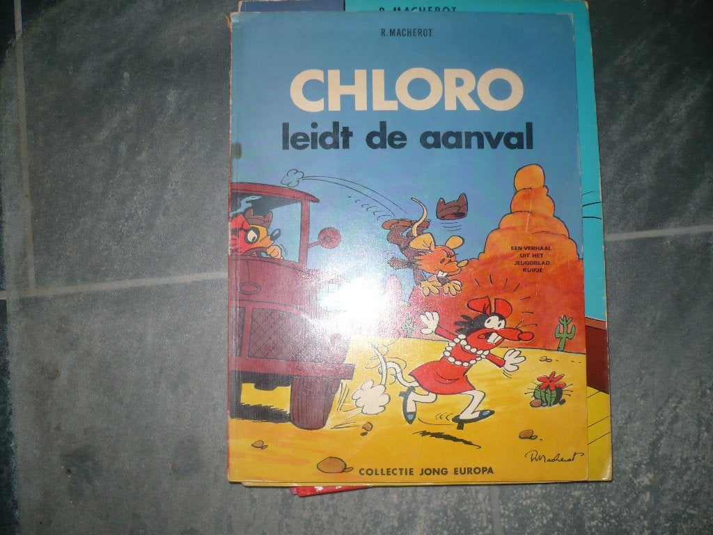 2 chlorophyl 1uit 1966 en een uit 1971, Gelezen, Ophalen of Verzenden, Meerdere stripboeken, Raymond Macherot