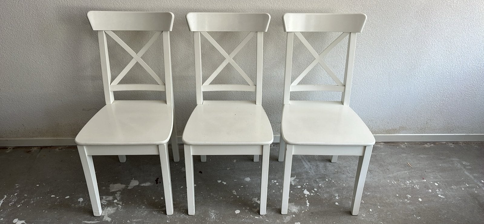 3 zo goed als nieuwe houten Ikea stoelen, Ophalen, Zo goed als nieuw, Wit