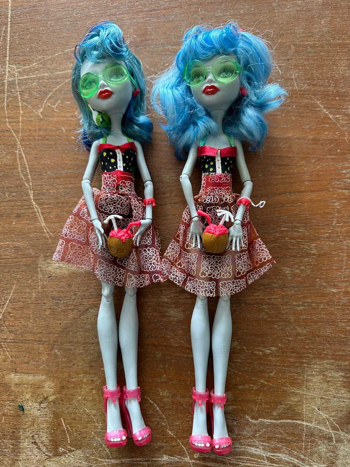 2 monster high skull shores ghoulia yelps poppen, Ophalen of Verzenden, Zo goed als nieuw, Overige typen