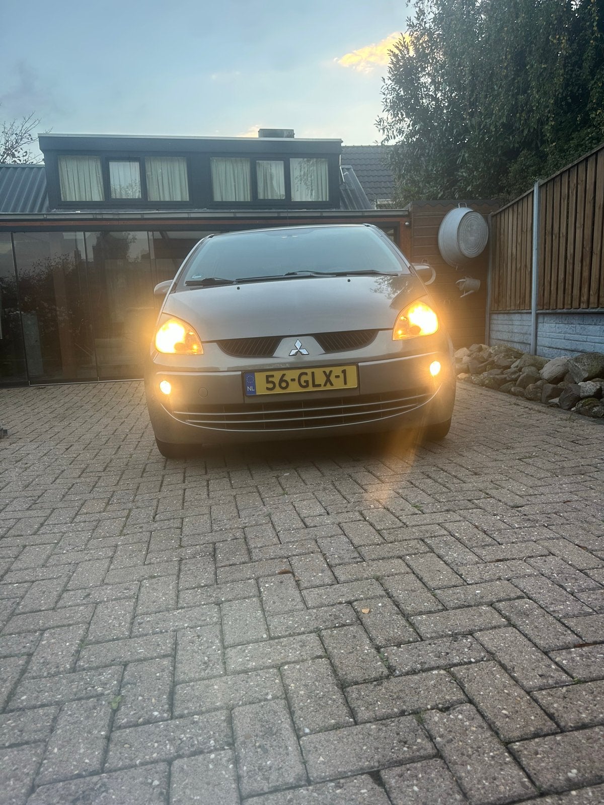 Mitsubishi Colt 1.3 Mivec CZ3 AUT 2008 Grijs, Auto's, Stof, Colt, Origineel Nederlands, Particulier