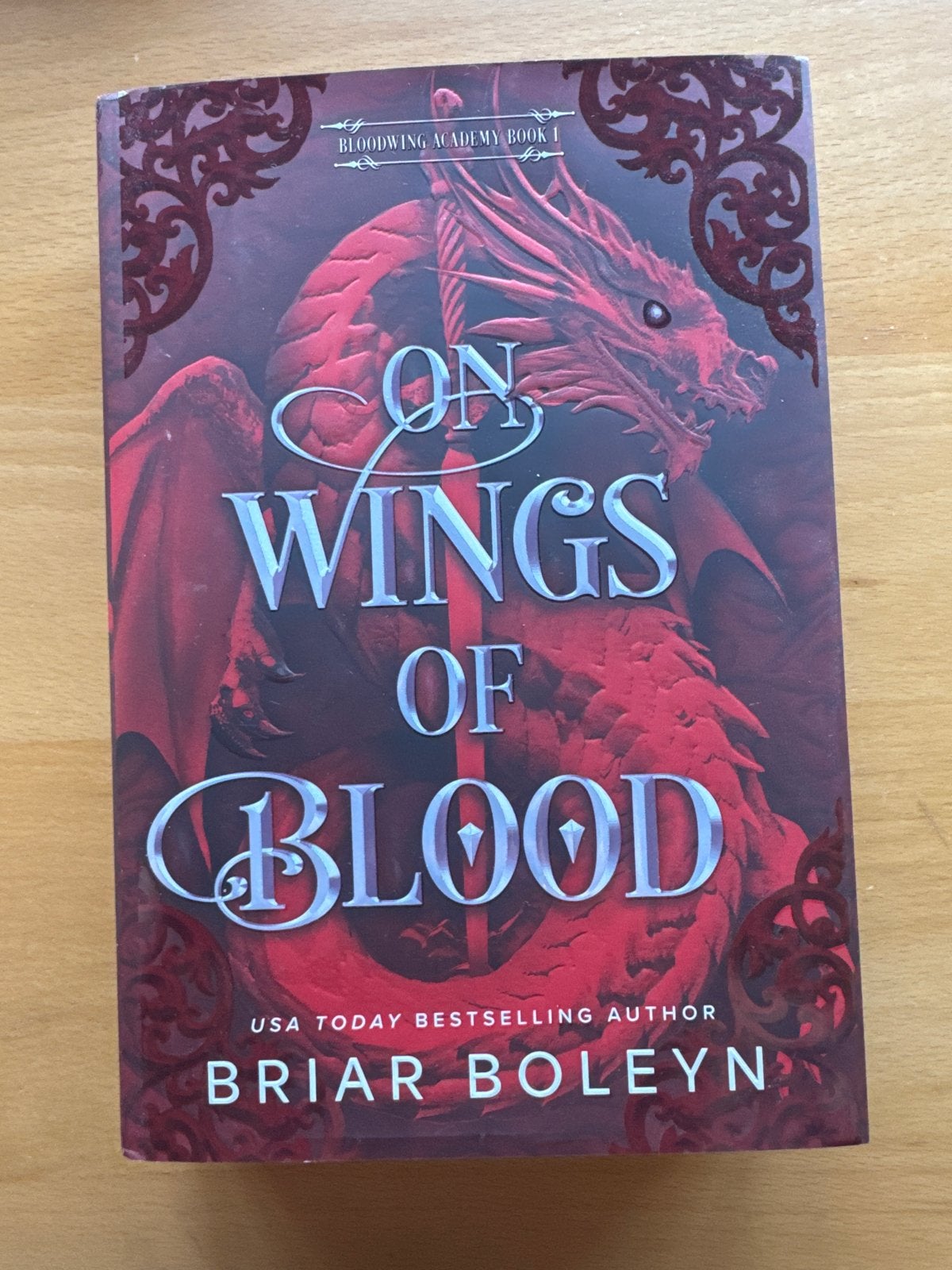 On Wings of Blood - Briar Boleyn (Bloodwing Academy Boek 1), Boeken, Fantasy, Verzenden, Zo goed als nieuw