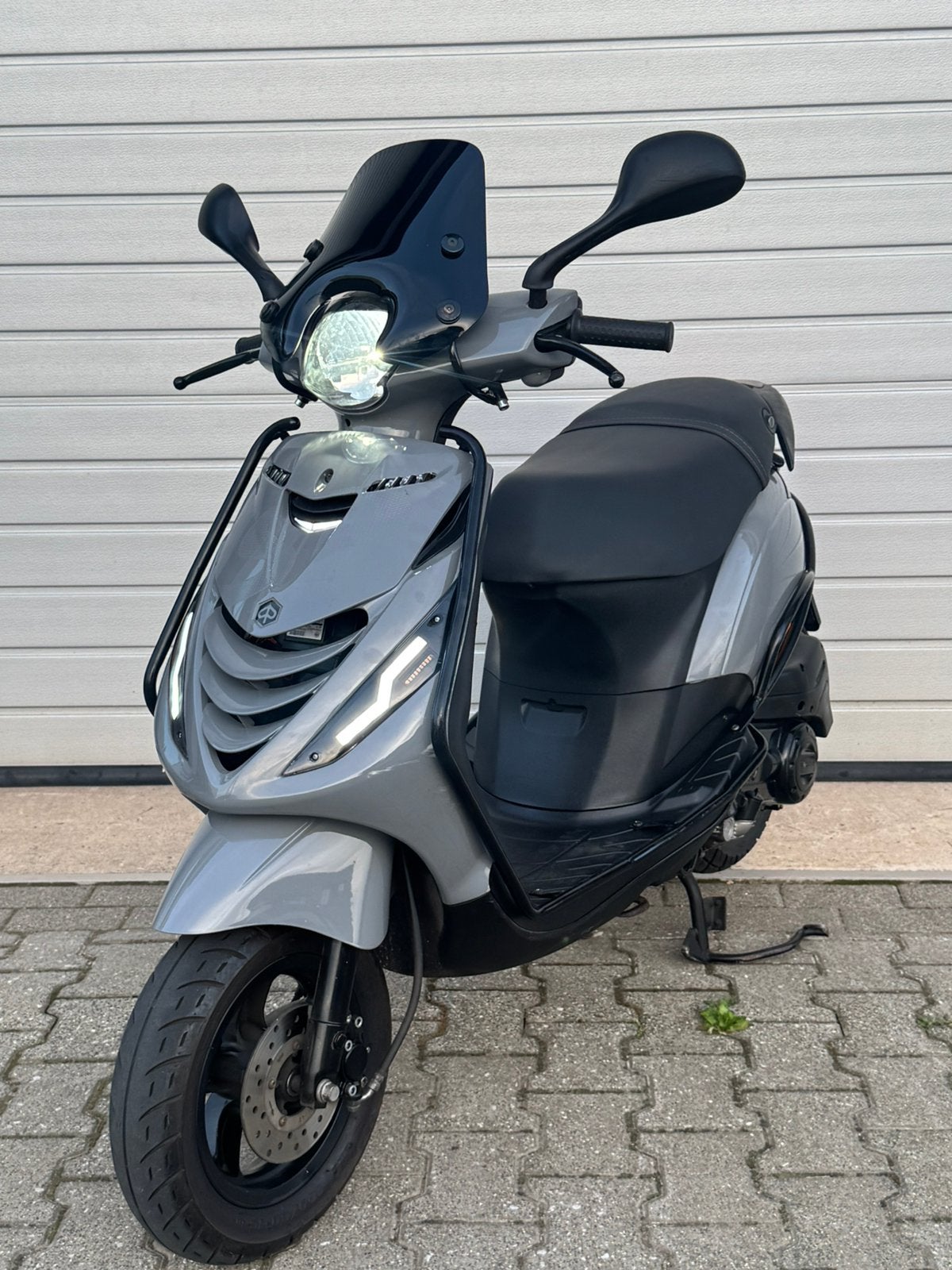 Piaggio Zip 2020, Fietsen en Brommers, Ophalen