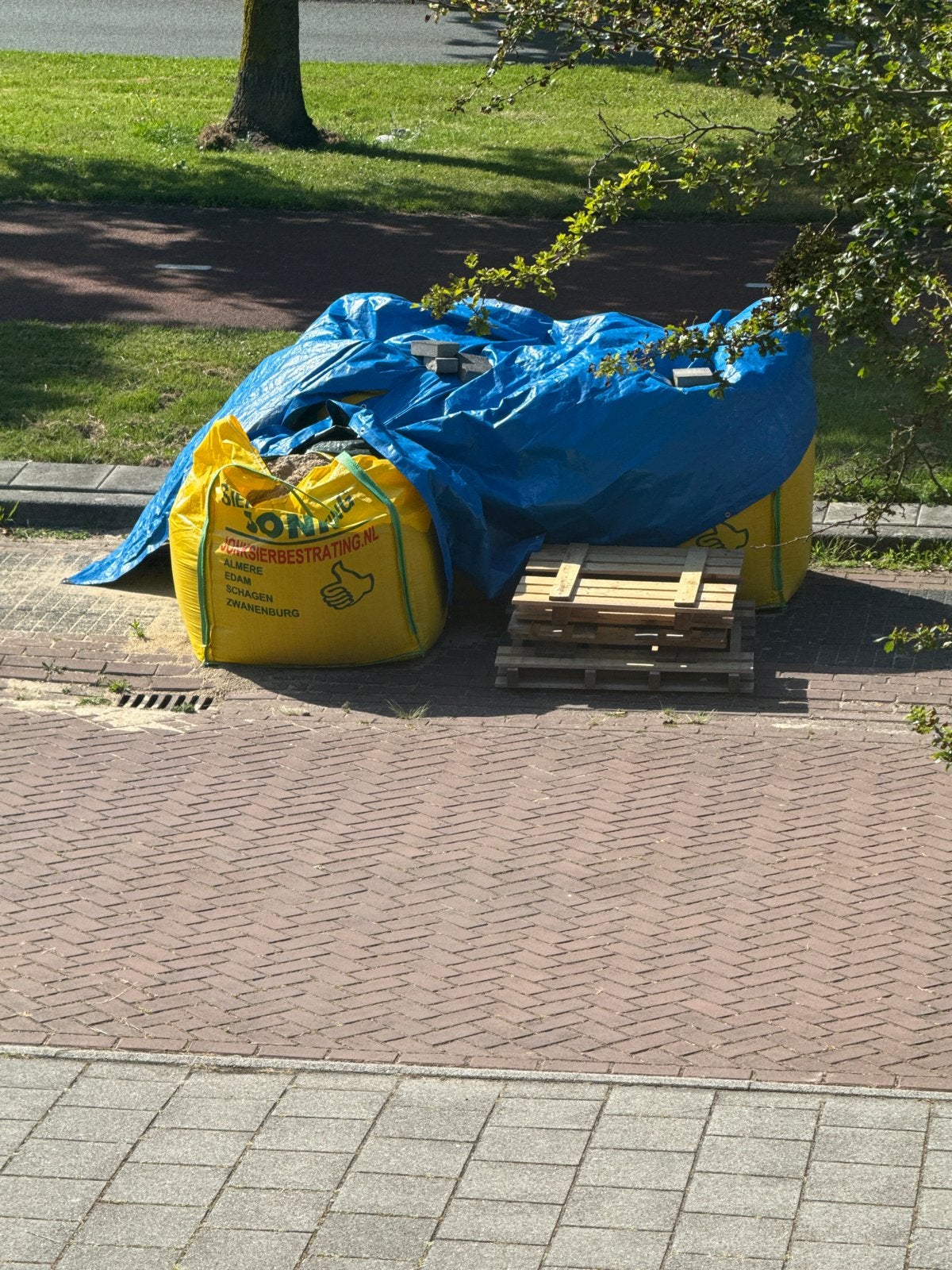 Gratis tuinzand - 3 ton beschikbaar, Tuin en Terras, Ophalen, Gebruikt, Ophoogzand