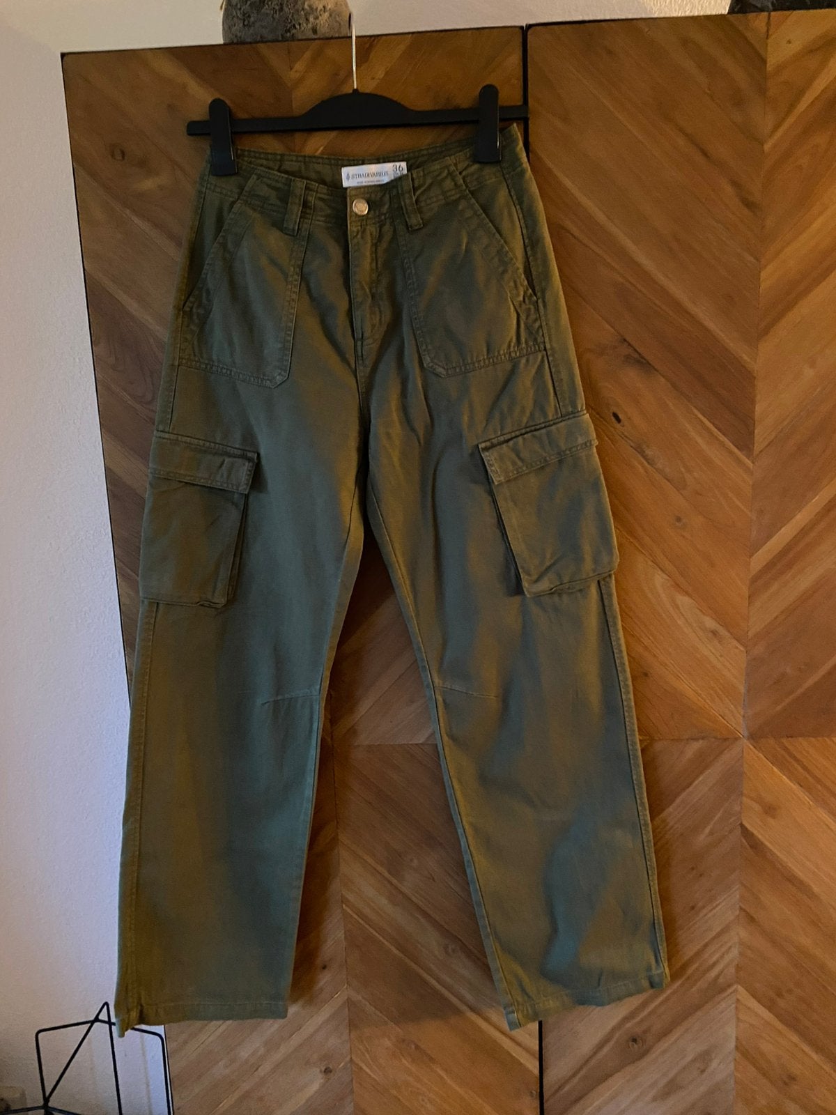 Zgan , Mooie Broek van Stradivarius . Maat 36, Ophalen of Verzenden, Zo goed als nieuw, Maat 36 (S), Lang