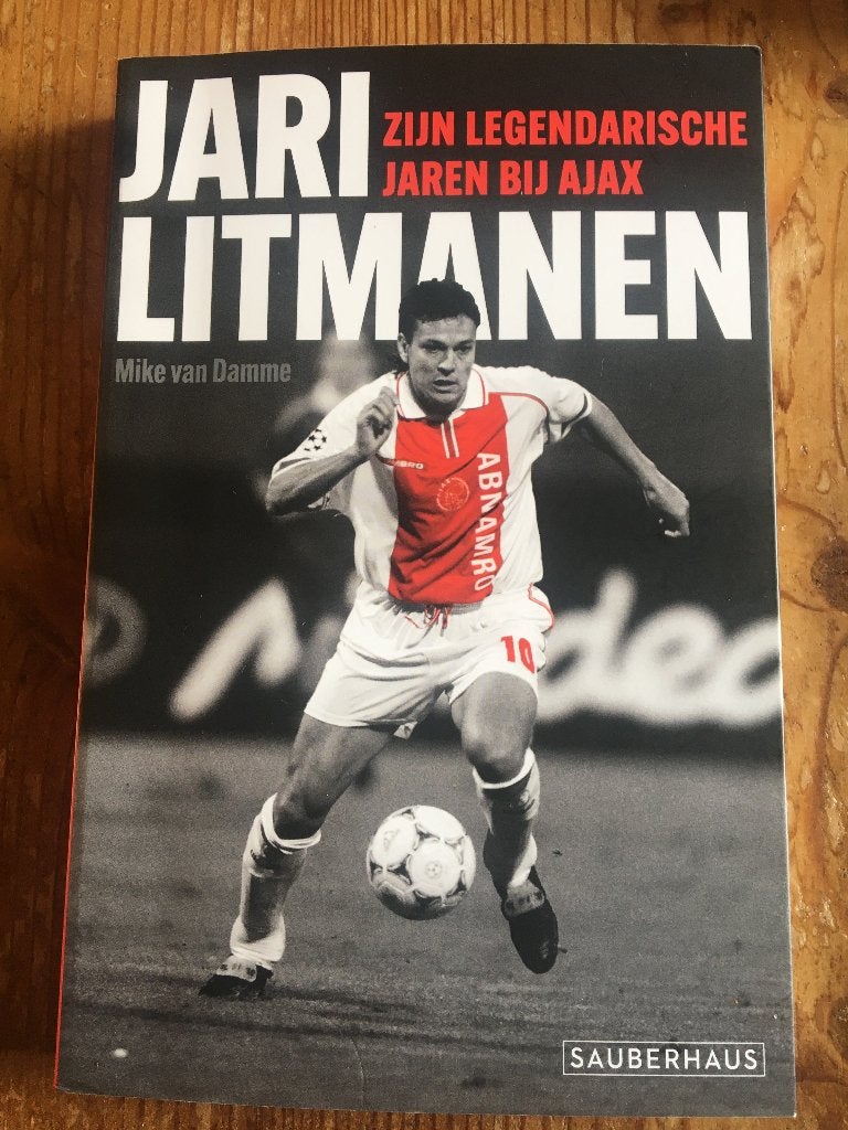 voetbalboek- Jari Litmanen-zijn legendarische jaren bij Ajax, Ophalen of Verzenden, Zo goed als nieuw, Balsport