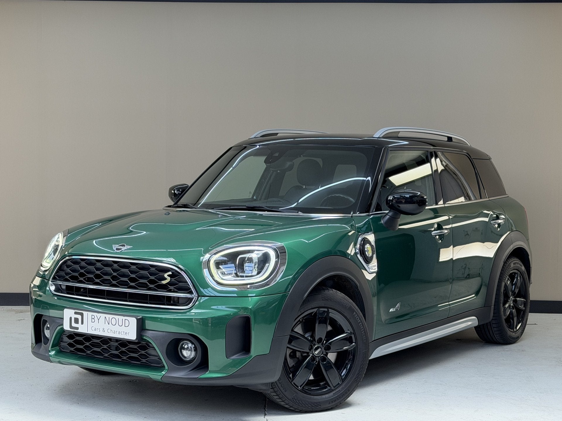 MINI Countryman 1.5 Cooper S E ALL4 Chili, 220Pk, 2020, 2de, Auto's, Mini, Automaat, Dealer onderhouden, Countryman, Bedrijf