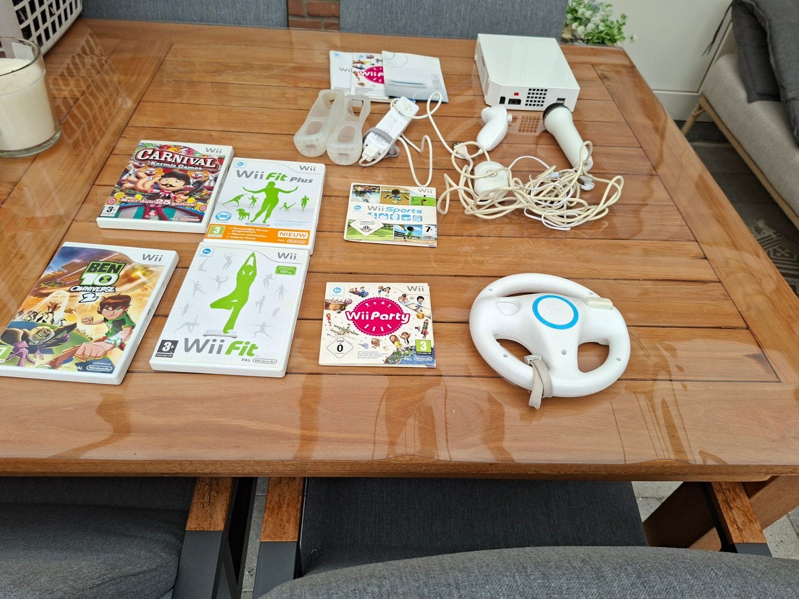 Diverse Wii onderdelen, games en accessoires, Ophalen, Gebruikt, Met 1 controller, Met stuurtje