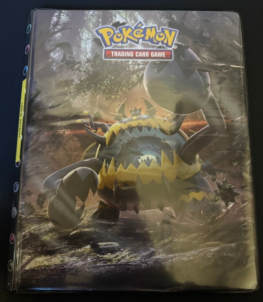 Ultra Prism Set + Ultra Pro Crimson Invasion Binder, Hobby en Vrije tijd, Verzamelkaartspellen | Pokémon, Ophalen of Verzenden