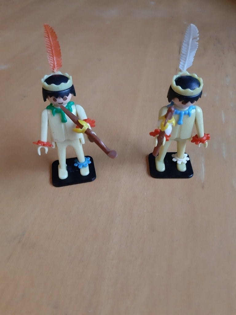 Vintage Playmobil: 2x lichtgele Indianen (Set 3128), Gebruikt, Complete set, Ophalen of Verzenden, Figuren