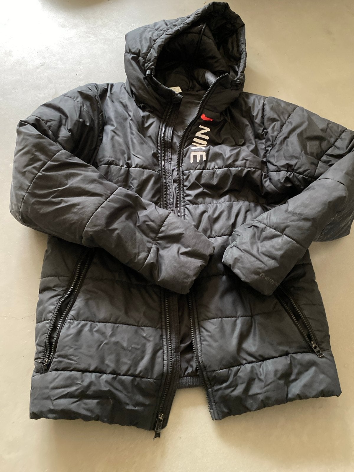 Jongens Nike Therma-Fit winterjas, zwart, maat S, Ophalen, Gedragen, Zwart, Algemeen
