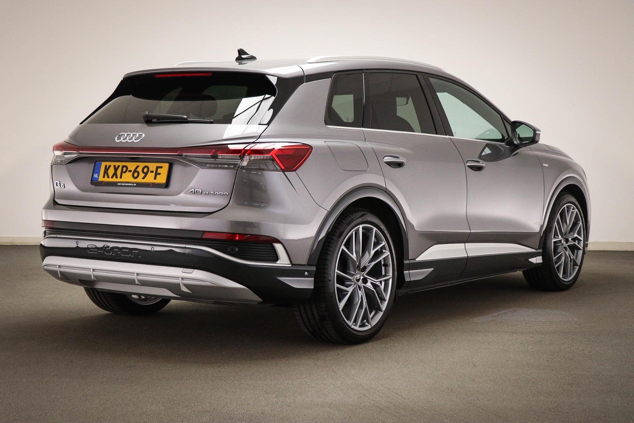 Audi Q4 e-tron 40 Edition 77 kWh | MATRIX LED | HEAD UP | NA, Auto's, Automaat, Gebruikt, Met garantie (alle), 511 km