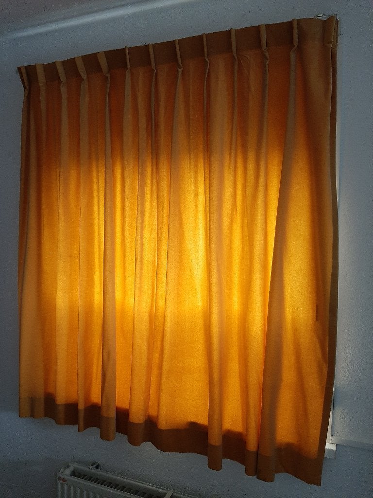 Oker gele velours nachtgordijn, Ophalen, Fluweel, Geel, Isolerend