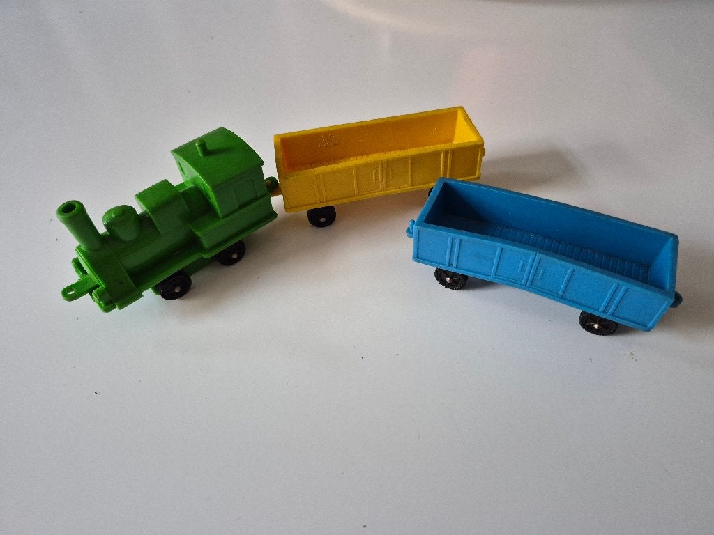 Vinyl Line trein met 2 wagons., Ophalen of Verzenden, Zo goed als nieuw
