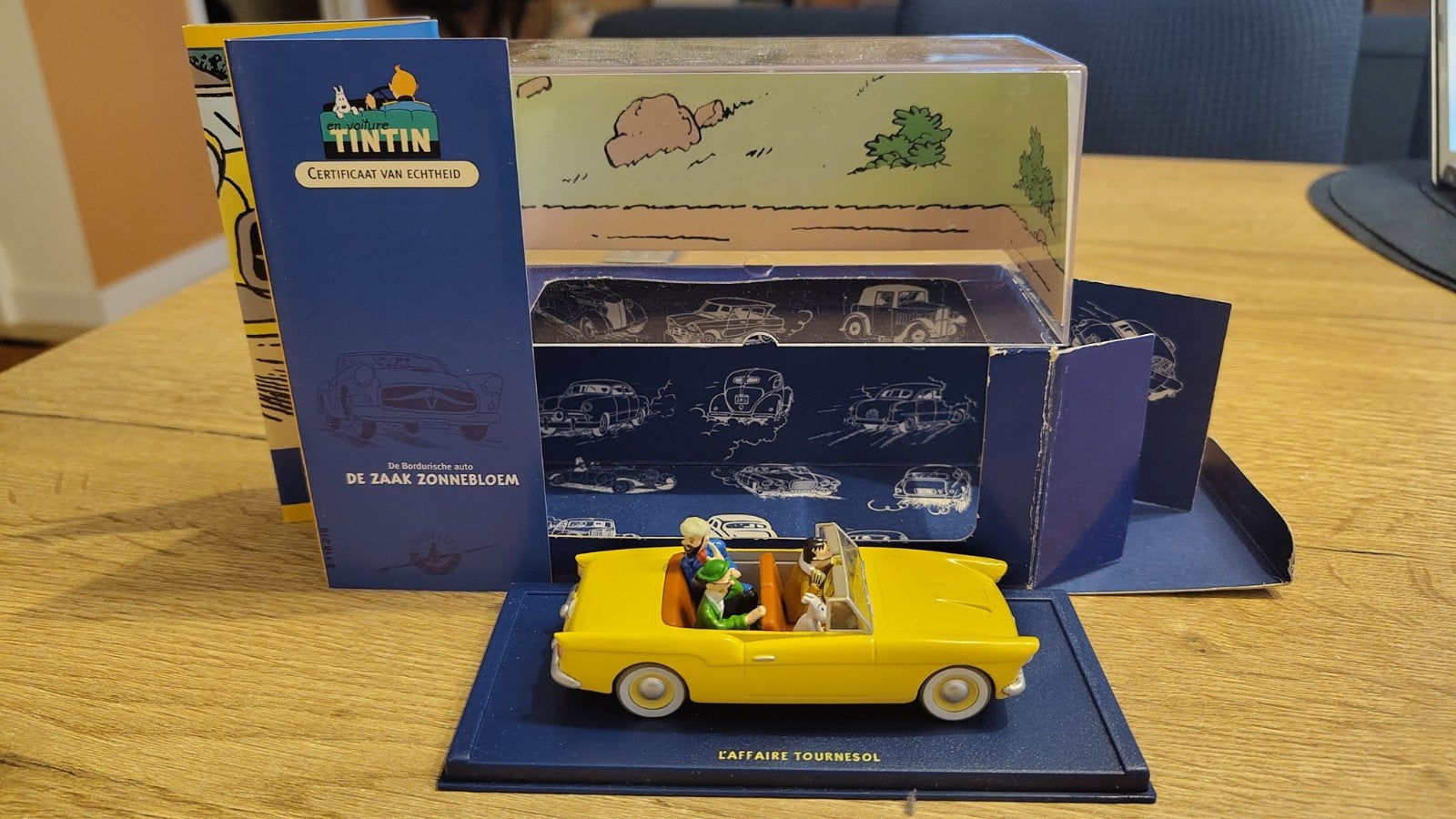 Kuifje in de Auto Series - Bordurische Auto Zaak Zonnebloem, Ophalen of Verzenden, Zo goed als nieuw, Overige merken