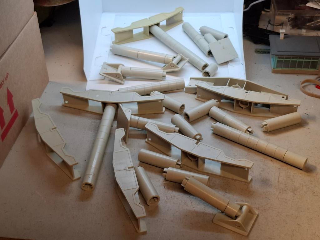 Div pijlers, Hobby en Vrije tijd, Modeltreinen | H0, Gebruikt, Gelijkstroom of Wisselstroom, Brug, Tunnel of Gebouw, Ophalen of Verzenden