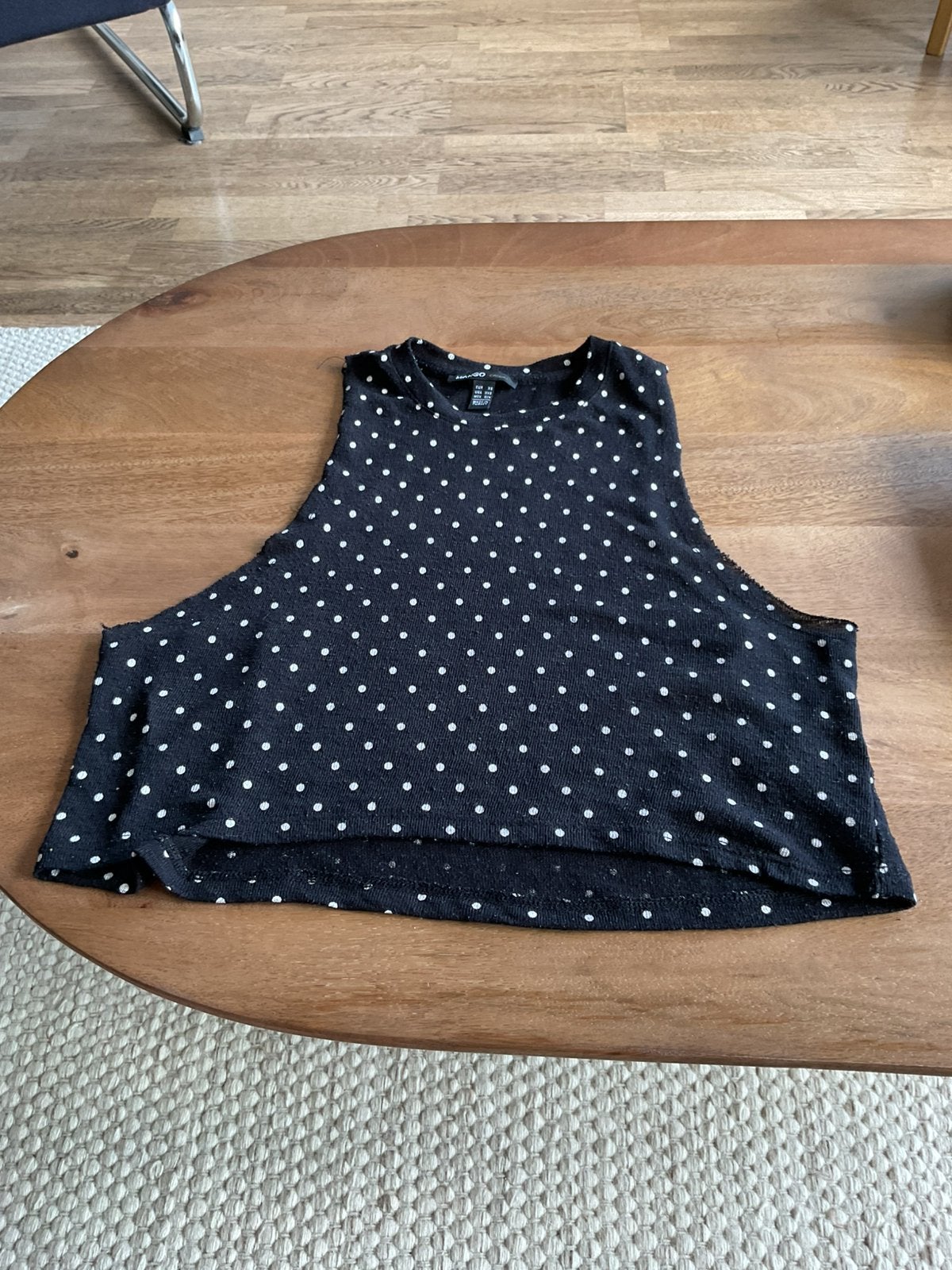 MANGO top zwart met stippen maat XS, Zwart, Ophalen of Verzenden, Zonder mouw, Maat 34 (XS) of kleiner