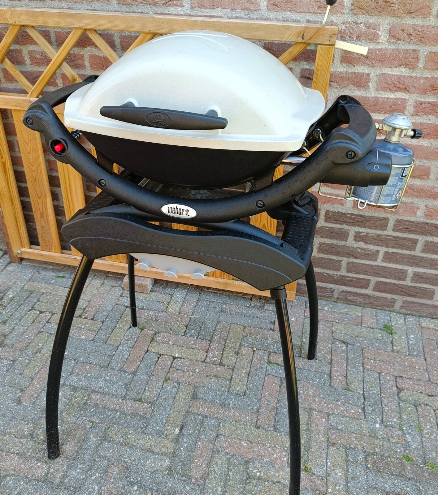 Weber Q1000 gasbarbecue met onderstel, Ophalen, Gebruikt, Weber