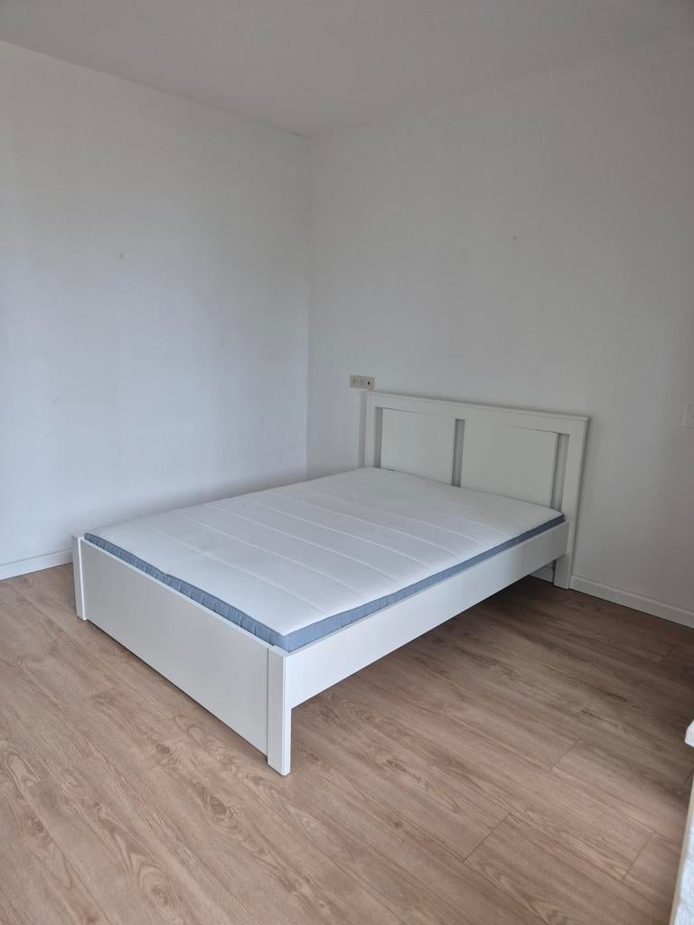 Ikea Malm bed 140x200cm met 2 lades, Huis en Inrichting, Ophalen, Wit, 140 cm, Zo goed als nieuw