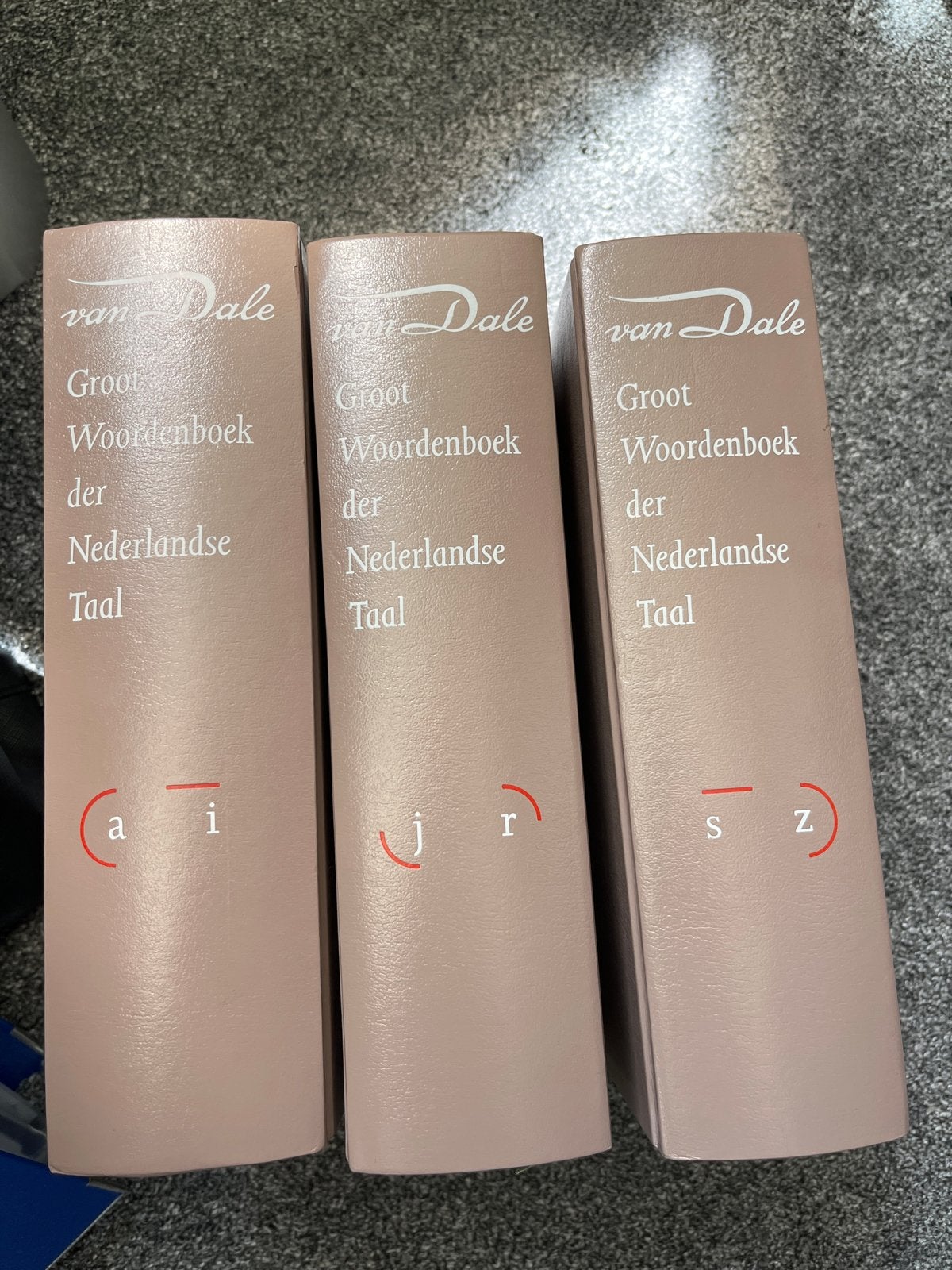 Van Dale Groot Woordenboek der Nederlandse Taal (3 delen), Ophalen, Gelezen, Van Dale, Nederlands
