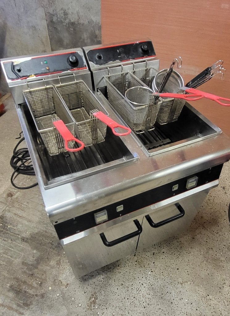 Friteuse, Witgoed en Apparatuur, Frituurpannen, 4 liter of meer, Ophalen, Gebruikt, Duo-friteuse