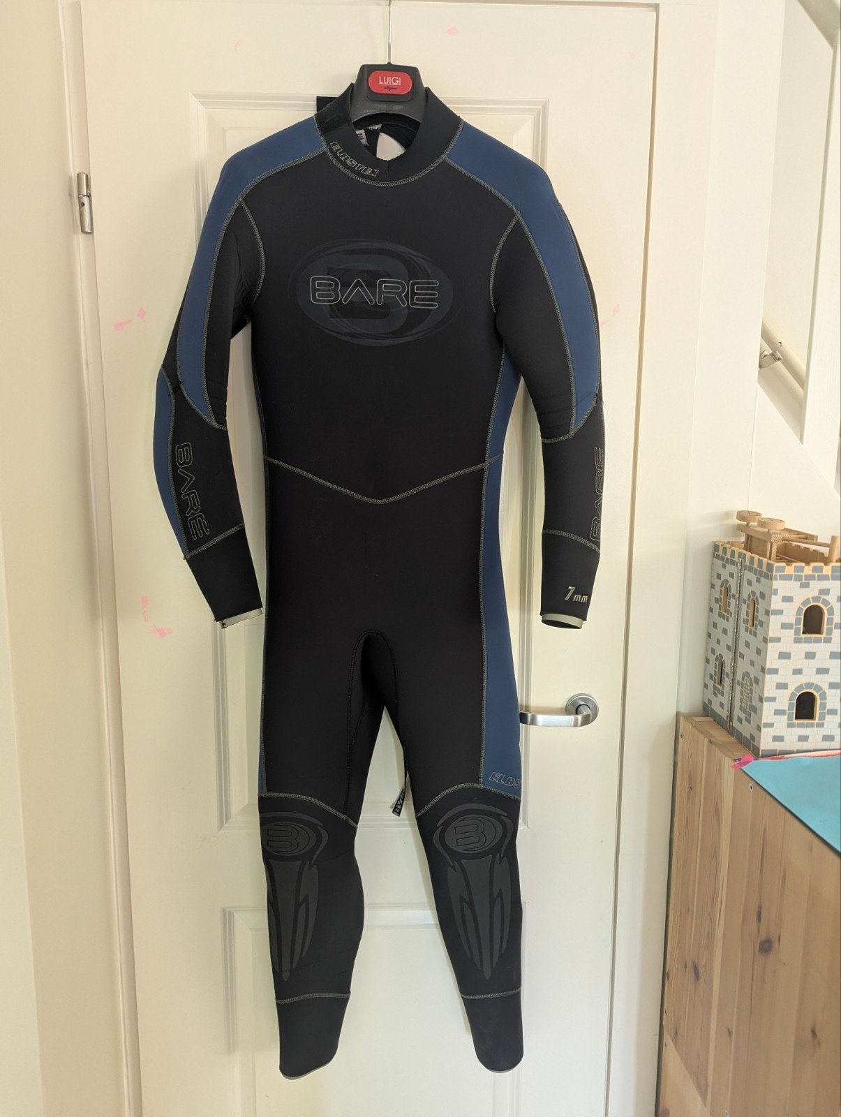 Bare elastek duikpak 7 mm met losse cap en vest met cap, Watersport en Boten, Duiken, Ophalen of Verzenden, Zo goed als nieuw
