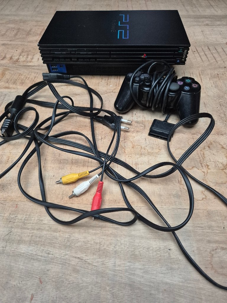 PlayStation 2 SCPH-39004 (Phat) System, Spelcomputers en Games, Spelcomputers | Sony PlayStation 2, Ophalen of Verzenden, Zo goed als nieuw