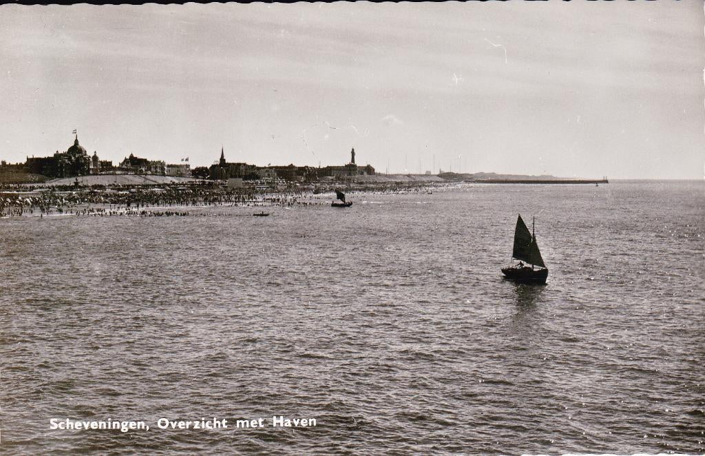 08253 Scheveningen - Overzicht met Haven, Verzamelen, Ansichtkaarten | Nederland, Ongelopen, Zuid-Holland, 1960 tot 1980, Verzenden