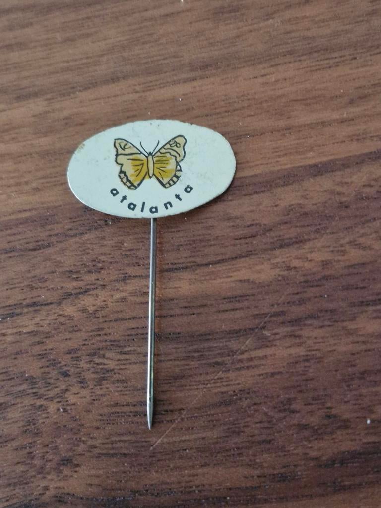 435 Vintage Atalanta vlinder speldje, Ophalen of Verzenden, Gebruikt