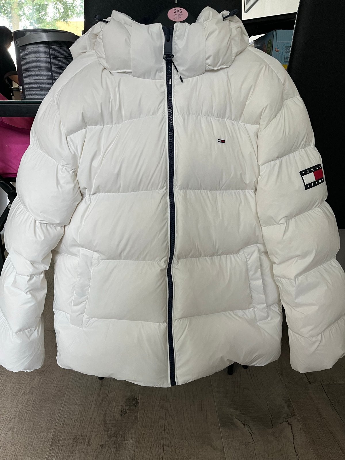 Tommy Hilfiger Herenjas - Crème - Maat M - Zo goed als nieuw, Ophalen of Verzenden, Zo goed als nieuw, Maat 48/50 (M), Beige