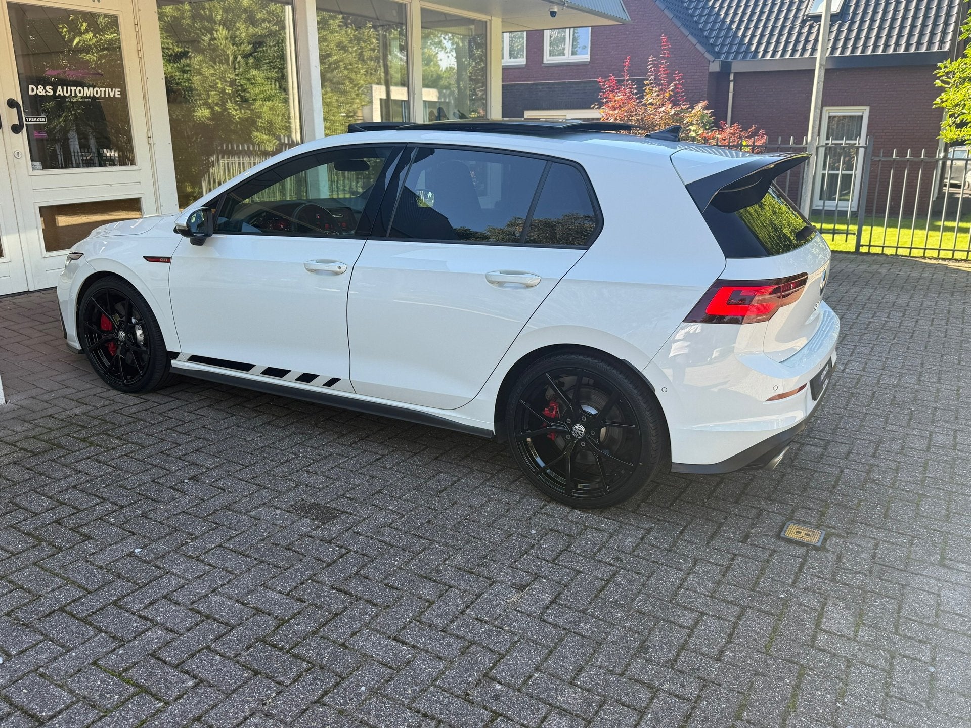 Foto 8 van Volkswagen Golf 2.0 TSI GTI CLUBSPORT PANO/HUD/NURBURG/KEYLE
