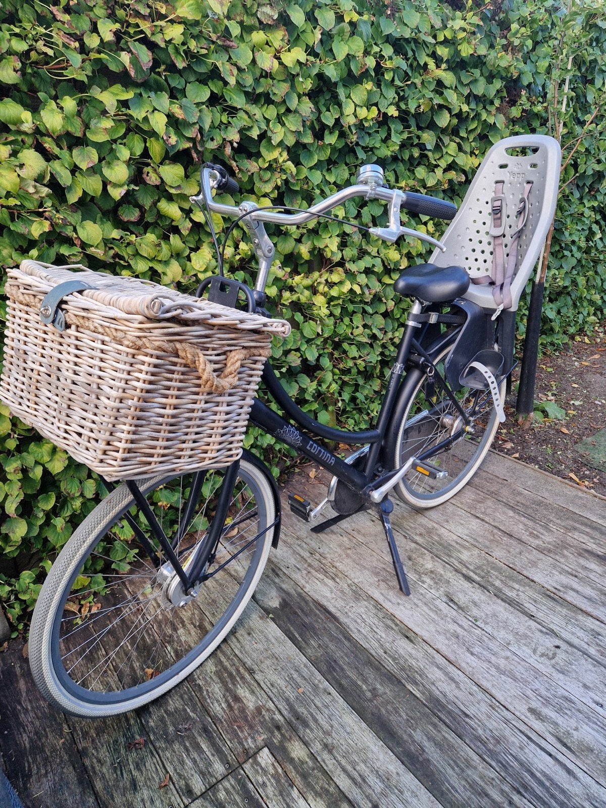 Cortina U4 Family D57 Moederfiets met Yepp zitje, Gebruikt, 56 cm of meer, Dubbele standaard, 1 zitje