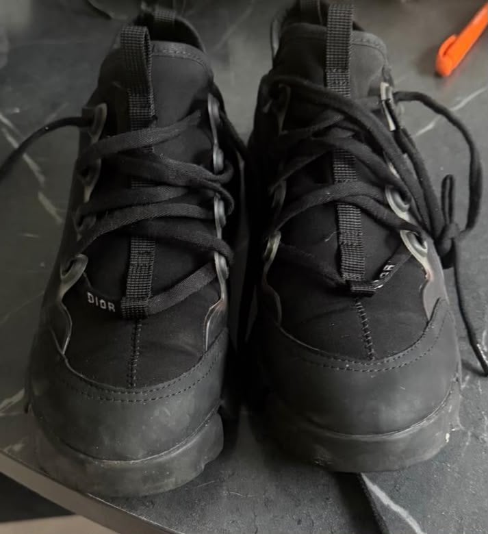 Dior, Ophalen of Verzenden, Zo goed als nieuw, Zwart, Sneakers of Gympen