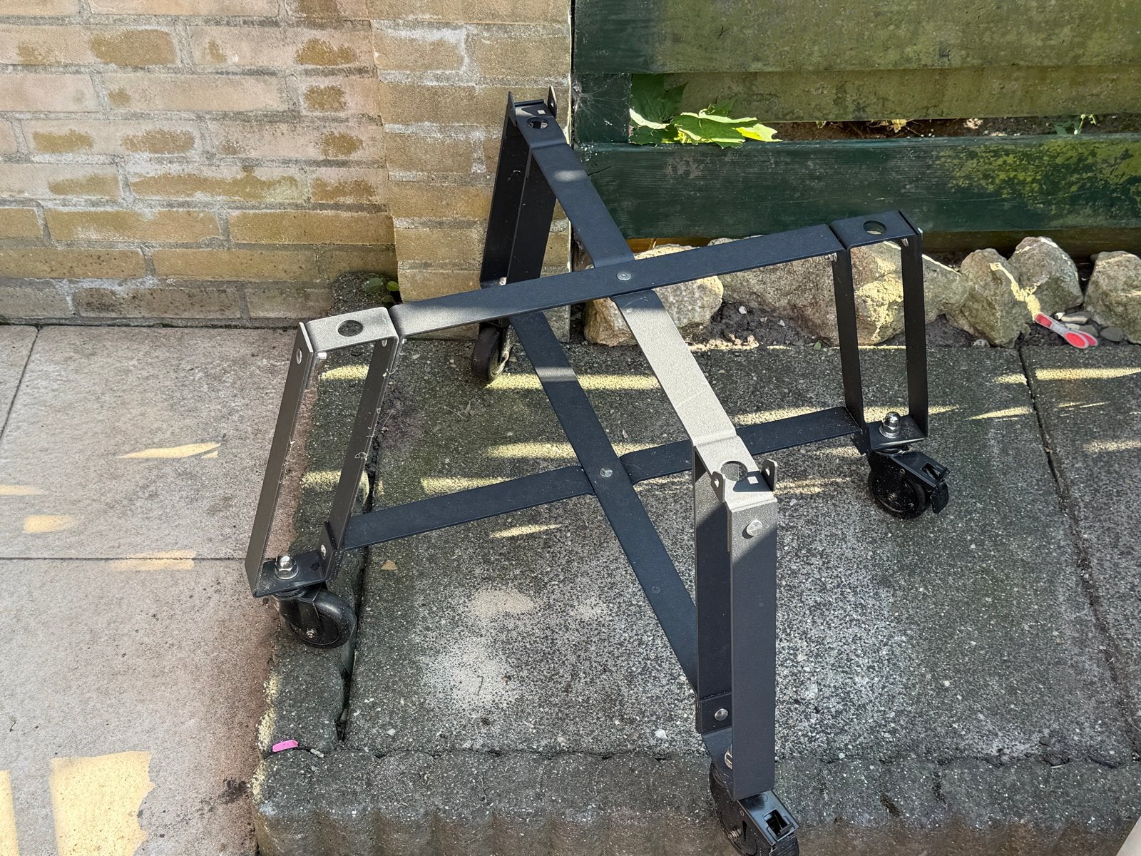 Onderstel barbecue KMD-16 met wielen, Ophalen, Nieuw