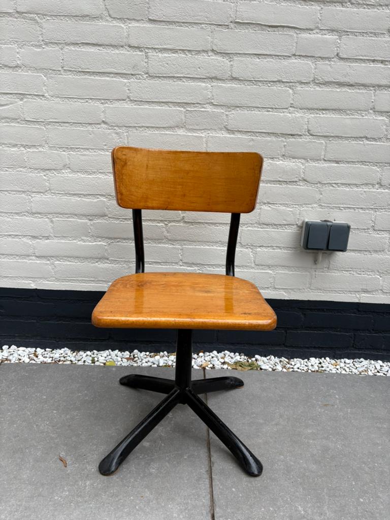 Leuk stoeltje voor kinderen, Kinderen en Baby's, Kinderkamer | Tafels en Stoelen, Ophalen, Stoel(en)