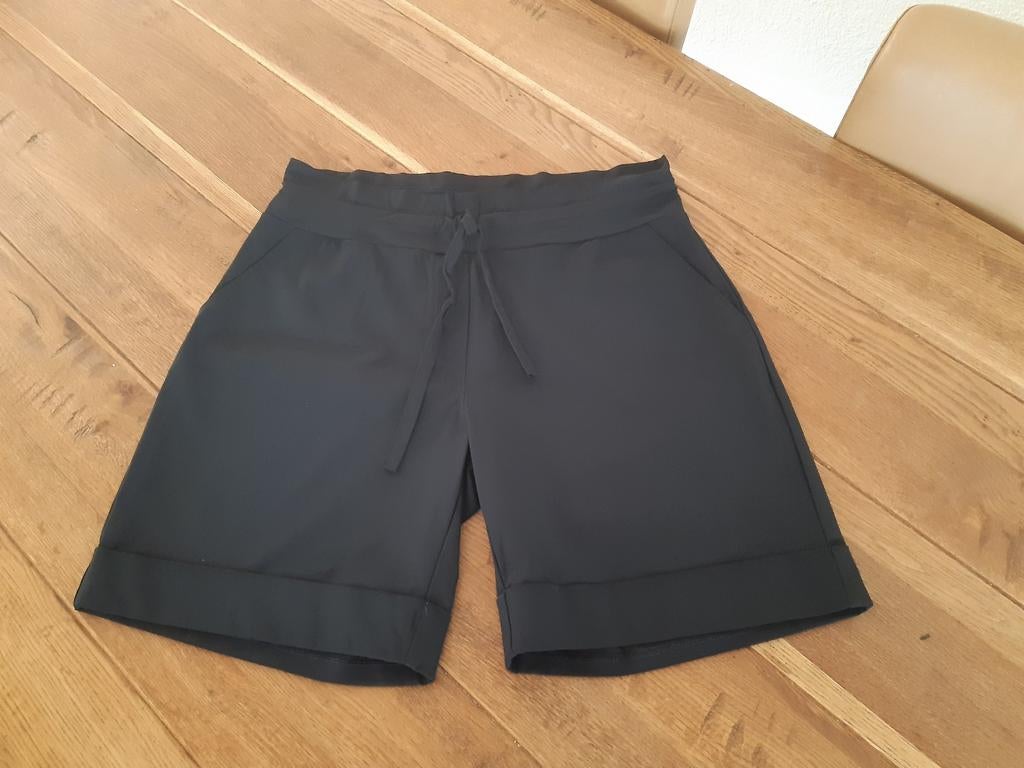 Prachtige Studio Anneloes travel short, donkerblauw, mt M, Kleding | Dames, Broeken en Pantalons, Maat 38/40 (M), Studio Anneloes