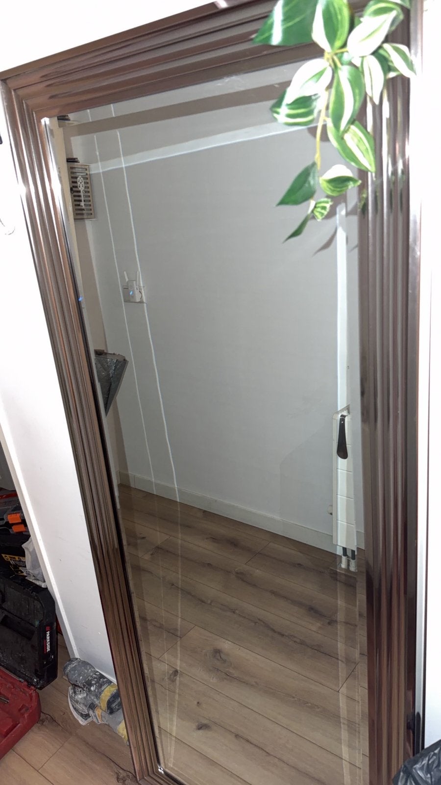 Nieuwe Grote spiegel met zilvere brede lijst, Ophalen, Nieuw, 75 tot 100 cm, 150 tot 200 cm