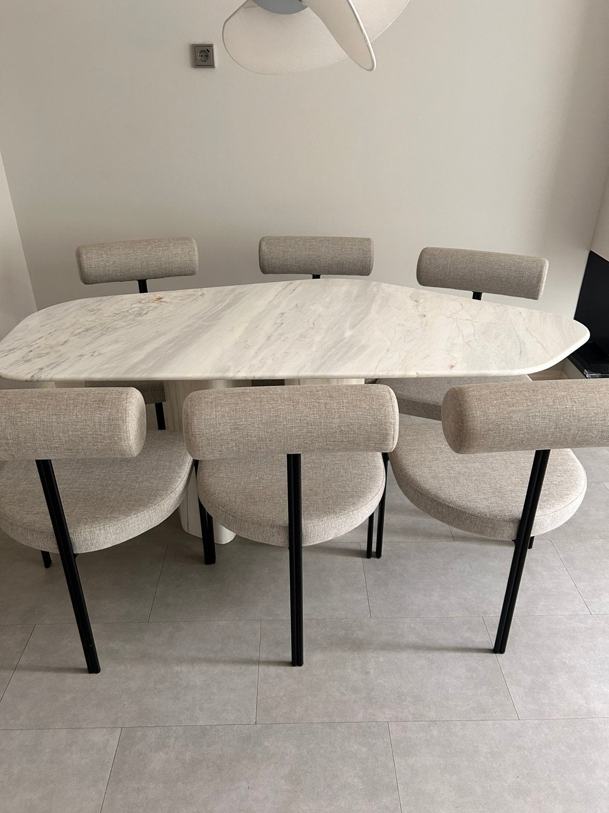 Marmer eettafel en salontafel wit/beige set met 6 stoelen, Huis en Inrichting, Tafels | Eettafels, Ophalen, Minder dan 50 cm, Gebruikt