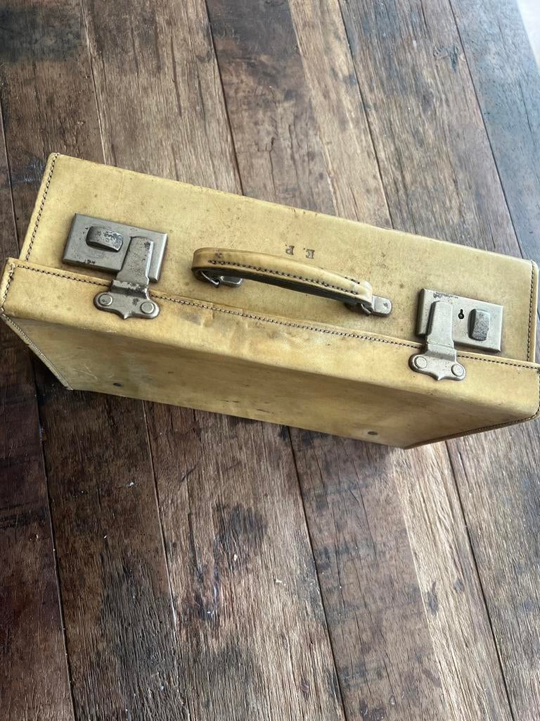 Vintage Leren Koffer - Authentiek Reiskoffer, Sieraden, Tassen en Uiterlijk, Koffers, Ophalen of Verzenden, Zo goed als nieuw