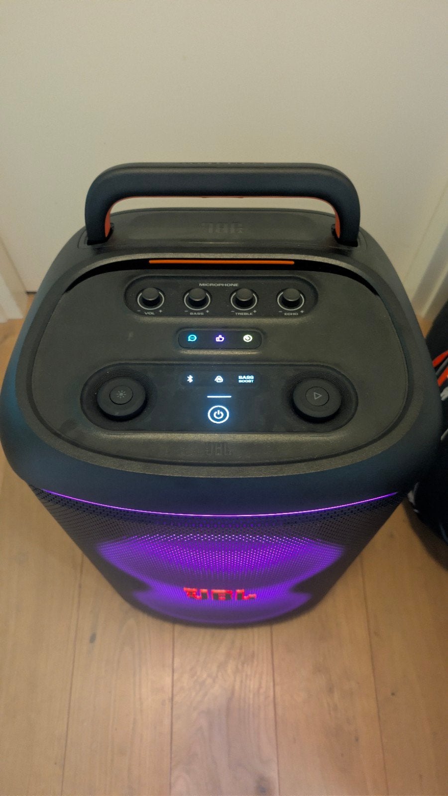 Foto 3 van Jbl partybox 520, met lader + doos, inruil mogelijk