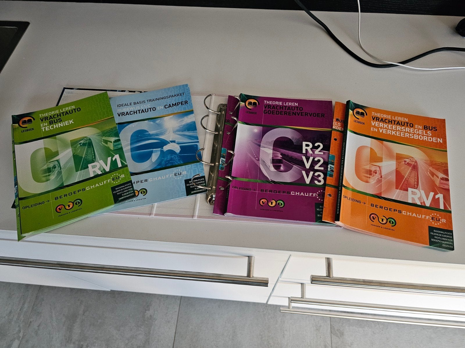 C1 rijbewijs lesstof, Boeken, Ophalen of Verzenden, Zo goed als nieuw, Overige onderwerpen